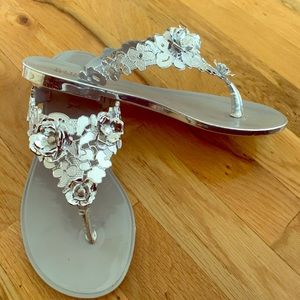 Women’s Badgley Mischka Bali Jelly Sandal Sz 6